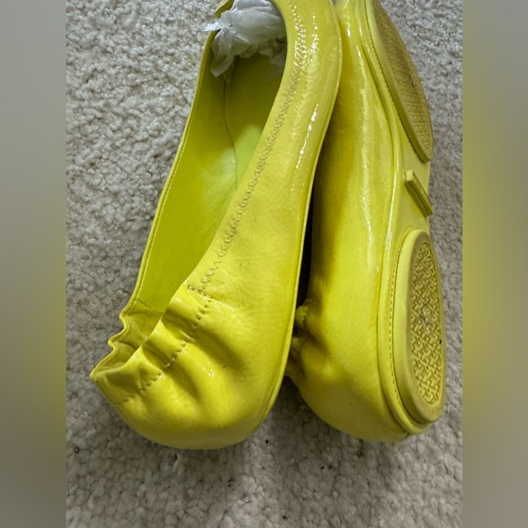 Tory Burch lemon green flats shoes - Picture 6 of 9